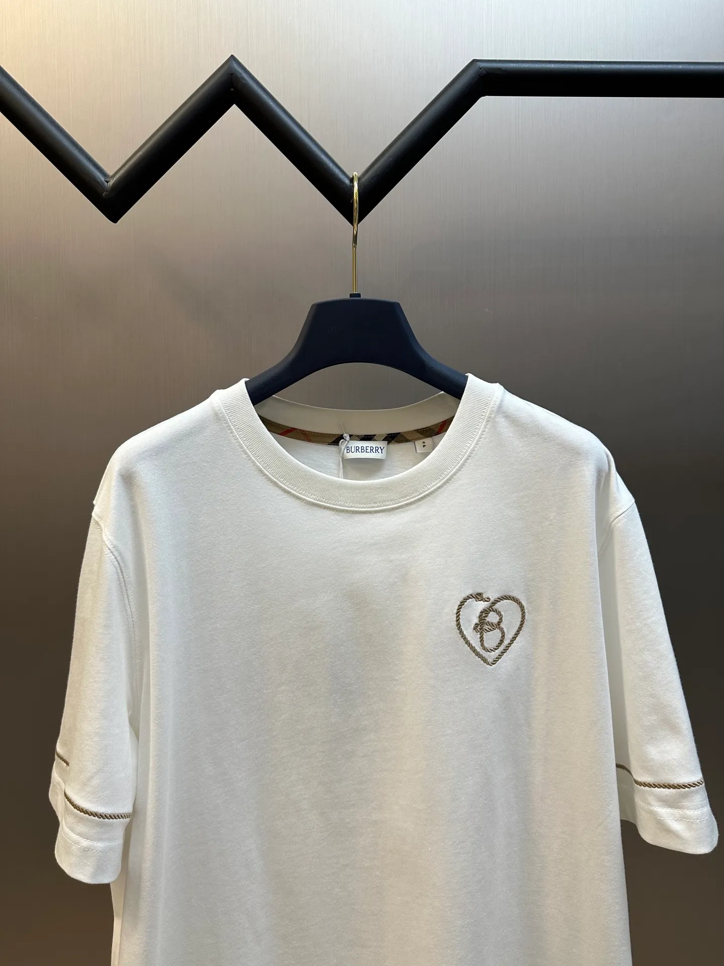 15S ，230g； 32S ，300g。 、Breathable 、Wear-Resistant ， 。Retro ， ， 。 ， 。 B ， ， ； ， 。 ， ； 。 ， ； ， ， 。 ， ； ， 。 Classic ； ， ， ； 。 ， 、 。 ， 、 ， 、 、 ， 。 ， ， ， 。 size：xs s m l